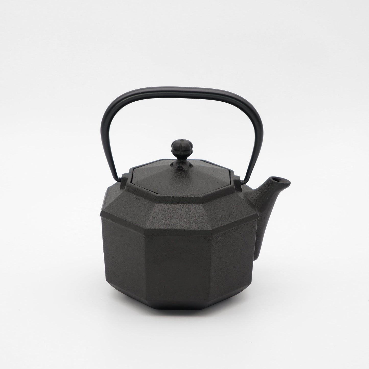 味1462　鉄瓶　八角　0.9L　H-174